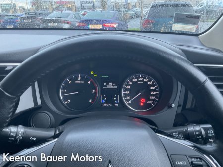 2018 Mitsubishi Outlander OUTL 2WD 6MT 5SPEED 17MY 4DR €16,000 thumbnail