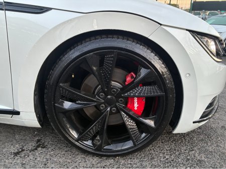 2019 Volkswagen Arteon ( 192 ) 2.0 TSI PANORAMIC SUNROOF 4 MOTION 280BHP VIRTUAL DASH FULL LEATHER HEATED ELECTRIC SEATS SAT NAV CARPLAY ANDROID AUTO BLIND SPORT PARKING SENSORS SELF PARKING ASSIST 360 CAMERA DYNAUDIO SOUND €30,950 thumbnail