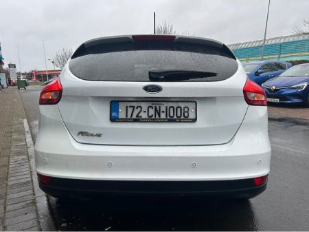 2017 Ford Focus - thumbnail 13