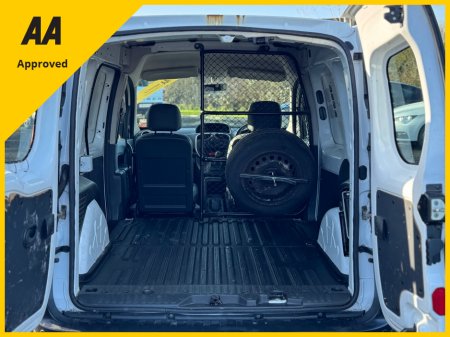 2016 Renault Kangoo - view 3