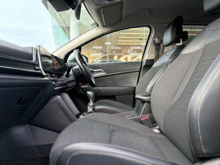 2022 Kia Sportage - thumbnail 2