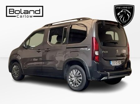 2023 Peugeot Rifter - view 3