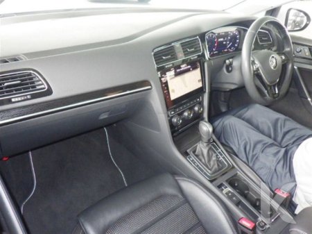 2021 Volkswagen Golf HIGH LINE MEISTER - FULL BLACK LEATHER - FACTORY ALLOYS - CRUISE CONTROL - PADDLE SHIFT - REVERSE CAMERA €23,950 thumbnail