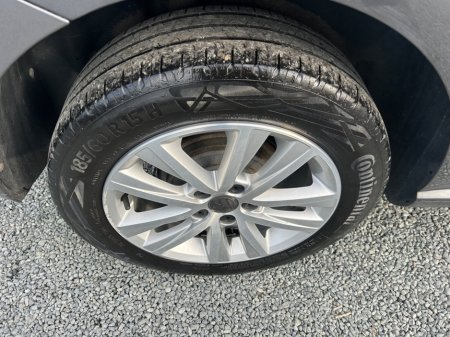 2017 Volkswagen Polo - thumbnail 25