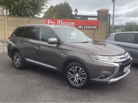 2017 Mitsubishi Outlander ** F.S.H * CAMERA €17,950