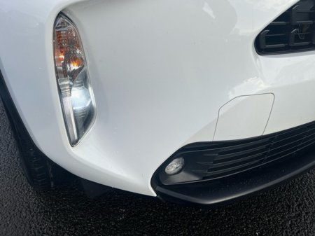 2022 Toyota Yaris Cross CR CROSS LUNA 4DR AUTO thumbnail