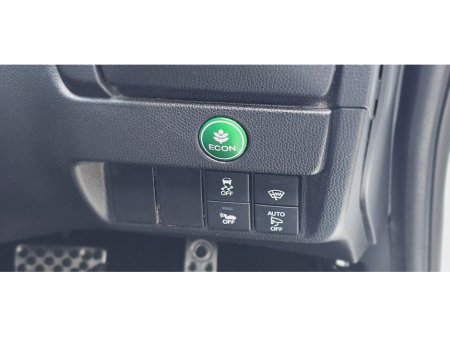 2015 Honda Fit - thumbnail 23