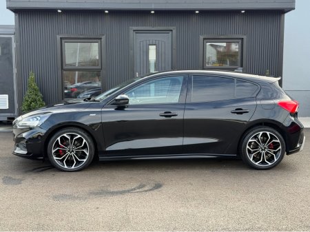 2021 Ford Focus - thumbnail 8