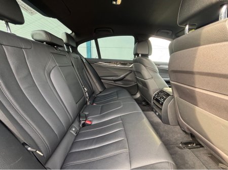 2018 BMW 5 Series - thumbnail 6