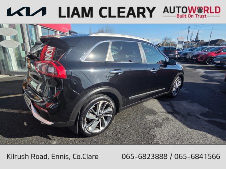 2017 Kia Niro - thumbnail 3