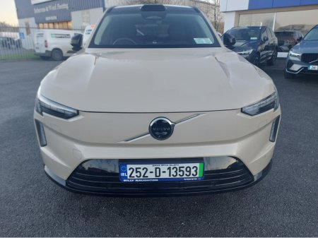 2025 Volvo EX90 TWIN MOTOR PERFORMANCE AWD ULTRA €97,950 thumbnail