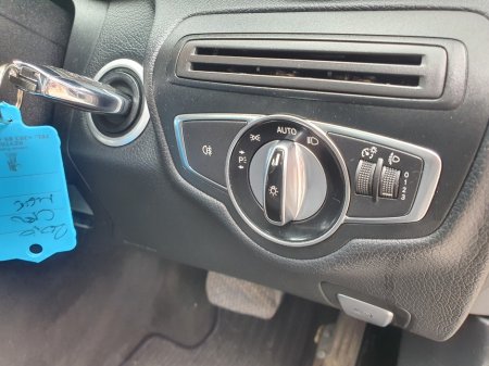 2016 Mercedes-Benz C Class - thumbnail 8