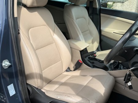 2017 Hyundai Tucson - thumbnail 18