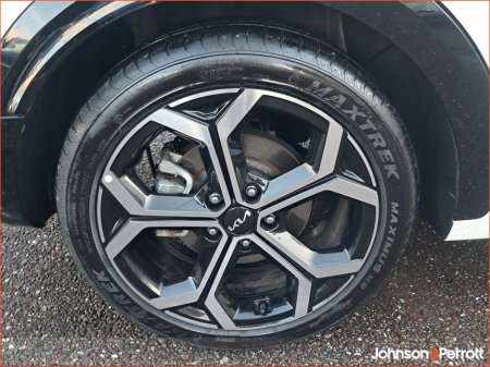 2025 Kia Niro Niro K3 HEV 3.9% APR Available! €35,900 thumbnail