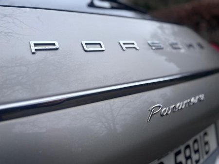 2012 Porsche Panamera - thumbnail 14