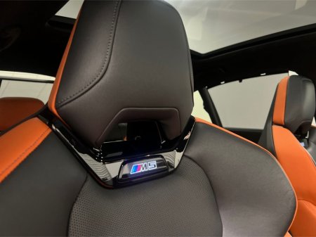 2025 BMW M5 G90 M5 Saloon thumbnail