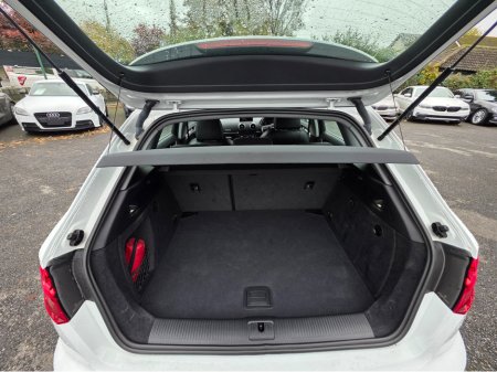 2018 Audi A3 1.4 FULL LEATHER SEATS / VIRTUAL COCKPIT - SMARTPHONE INTERFACE- SATNAV - VIRTUAL COCKPIT - NAVIGATION REVERSING CAMERA -BLIND SPOT - PARKING SENSORS- LEATHER €17,950 thumbnail