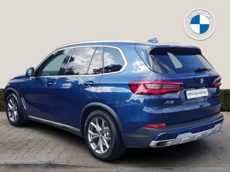 2021 BMW X5 xDrive45e xLine €54,995