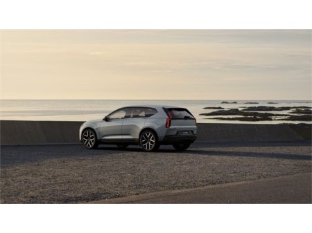 2026 Volvo XC60 - thumbnail 7
