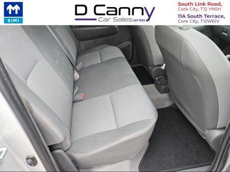 2013 Toyota Hilux - thumbnail 14