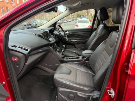 2016 Ford Kuga - thumbnail 10