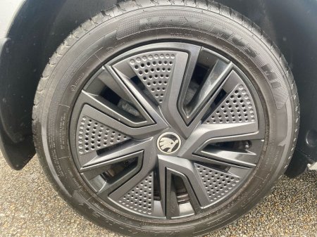 2022 Skoda Fabia STYLE 1.0 TSI 95HP €18,995 thumbnail