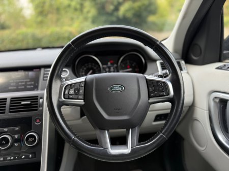 2017 Land Rover Discovery Sport - thumbnail 8