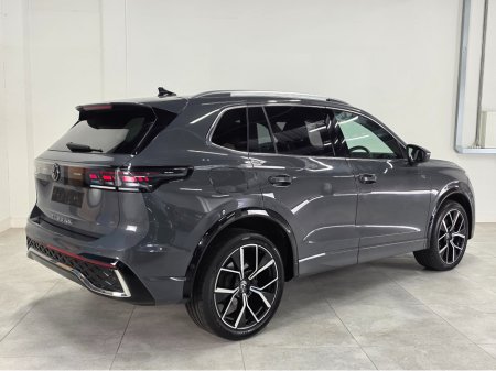 2024 Volkswagen Tiguan - thumbnail 9