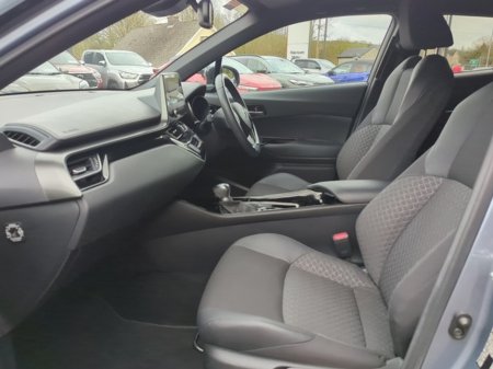 2023 Toyota C-HR - photo 6