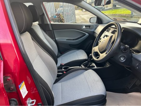 2017 Hyundai i20 1.2 PETROL CLASSIC 5DR €6,995 thumbnail