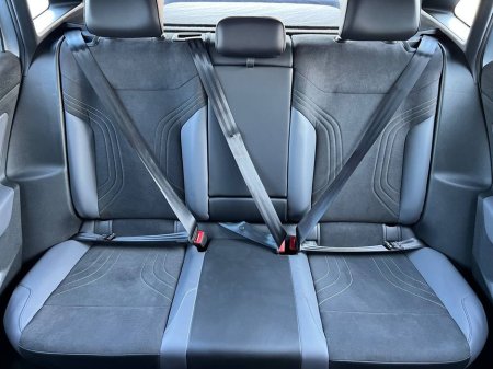 2023 Volkswagen ID.4 - thumbnail 12