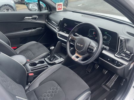 2024 Kia Sportage GT Line thumbnail