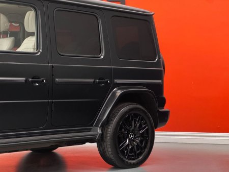 2025 Mercedes-Benz G Class - thumbnail 8