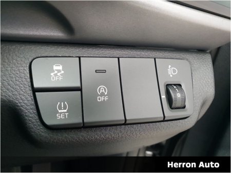 2025 Kia Stonic 1 OWNER | LOW MILEAGE €24,900 thumbnail