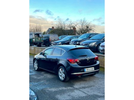 2015 Opel Astra 2.0CDTI 16V 165PS ecoFLEX SRI GTC S/S €6,000