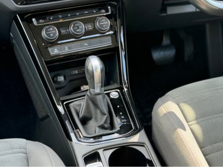 2017 Volkswagen Touran - thumbnail 42