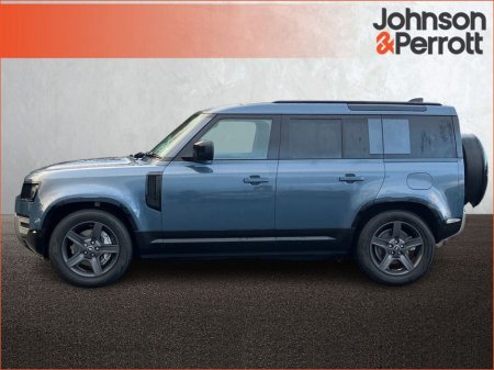 2025 Land Rover Defender 110 2.0 Si4 PHEV 300 PS S Campaign (Remainder of 5 year Manufacturer Warranty) €98,900 thumbnail