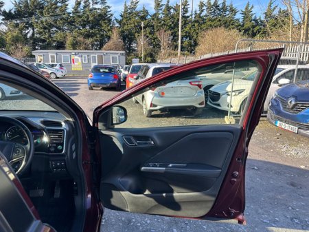 2015 Honda Grace - thumbnail 7