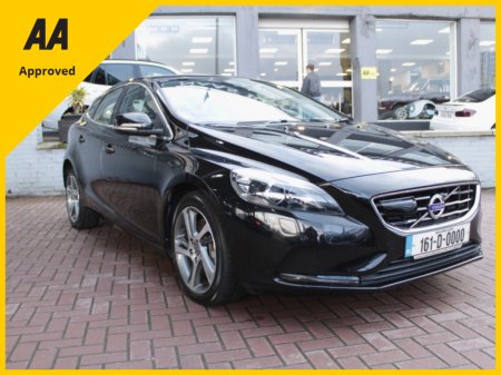 2016 Volvo V40 2.0D4 DYNAMIQUE EDITION 5DR HATCHBACK AUTOMATIC // 1 OWNER CAR WITH ONLY 56,000 KMS IN AS NEW CONDITION // BUY WITH CONFIDENCE AA AND SIMI APPROVED DEALER 2026 // FINANCE ARRANGED // TRADE INS WELCOME