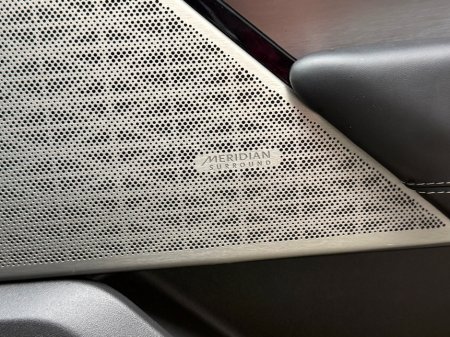 2021 Land Rover Range Rover Velar HSE R-dynamic P400E €47,990 thumbnail