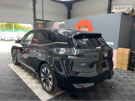 2023 BMW iX - thumbnail 4