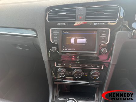 2017 Volkswagen Golf - thumbnail 10