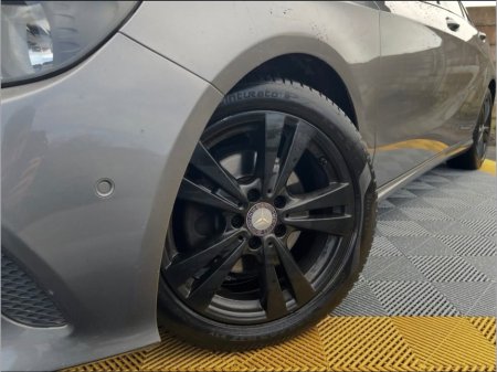 2016 Mercedes-Benz A Class - thumbnail 2