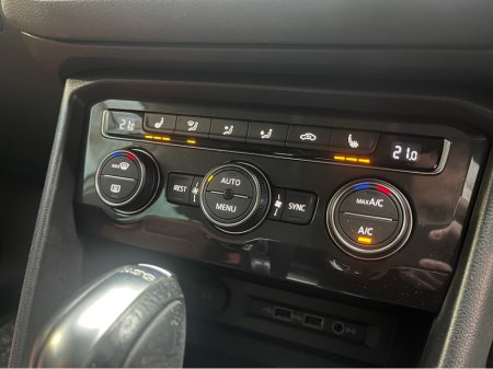 2019 Volkswagen Tiguan €25950! VW TIGUAN 2.0TDI HIGHLINE 4WD - Highline - Rear Heated Seats €25,950 thumbnail