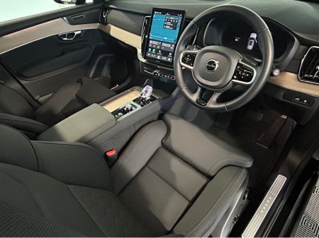 2025 Volvo XC90 - thumbnail 7