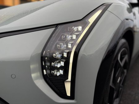 2025 Kia EV4 Fastback GT Line (612km Range) (Finance available at 3.9% apr) €48,995 thumbnail