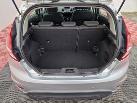 2016 Ford Fiesta - thumbnail 22