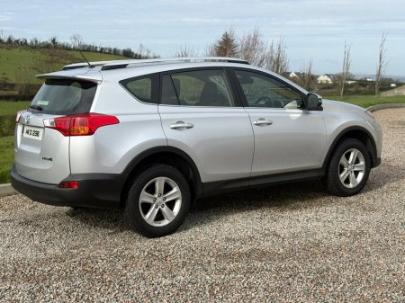2014 Toyota Rav4 - thumbnail 3
