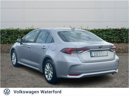 2023 Toyota Corolla 1.8 Hybrid Luna Saloon €22,475