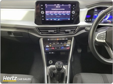 2023 Volkswagen T-Roc T-Roc LIFE TDI 2.0 Diesel Manual €27,495 thumbnail